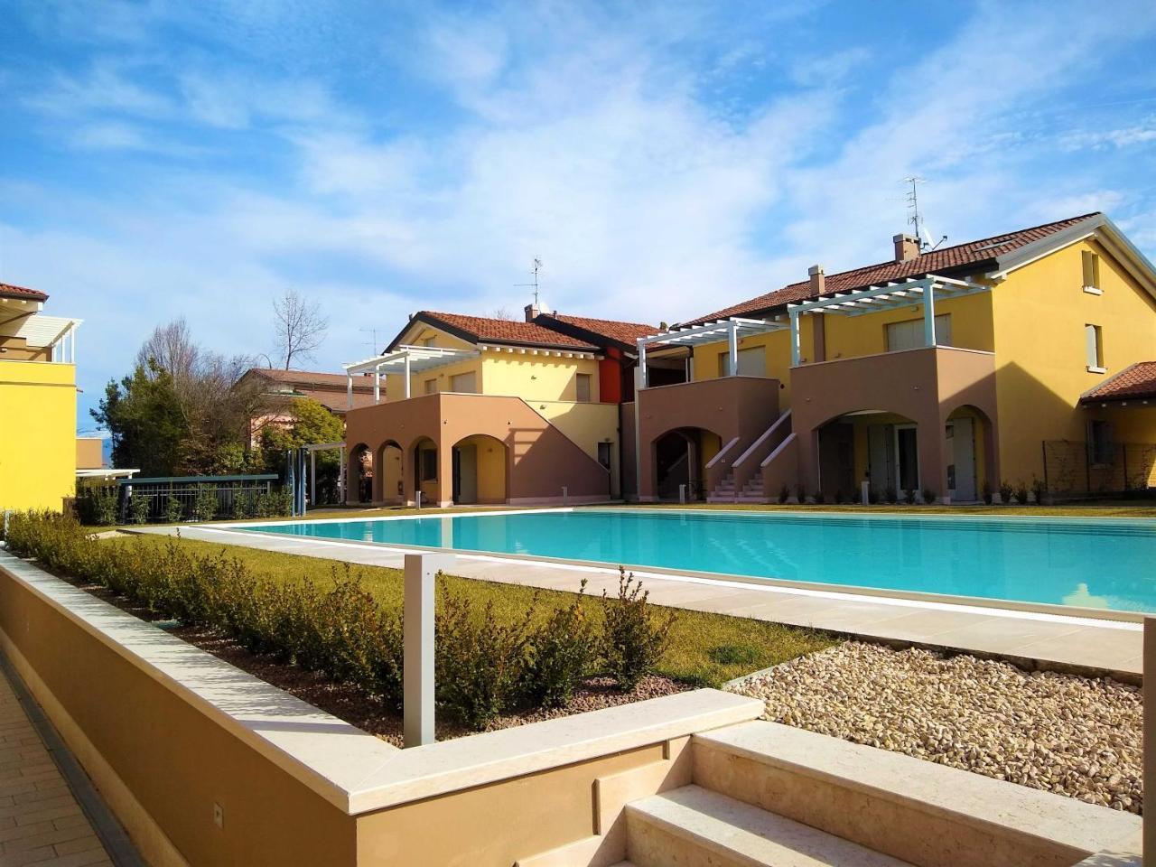 Appartamenti Acquadolce Peschiera del Garda Luaran gambar
